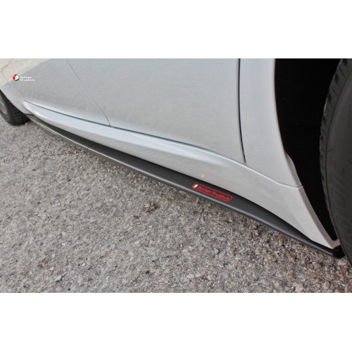 Επεκτάσεις πλαϊνών μαρσπιέ carbon της Stile Italia για Alfa Romeo Giulia (Type 952) Επεκτάσεις πλαϊνών μαρσπιέ carbon της Stile Italia για Alfa Romeo Giulia (Type 952)